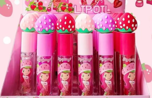 Strawberry Colored Lip Oil